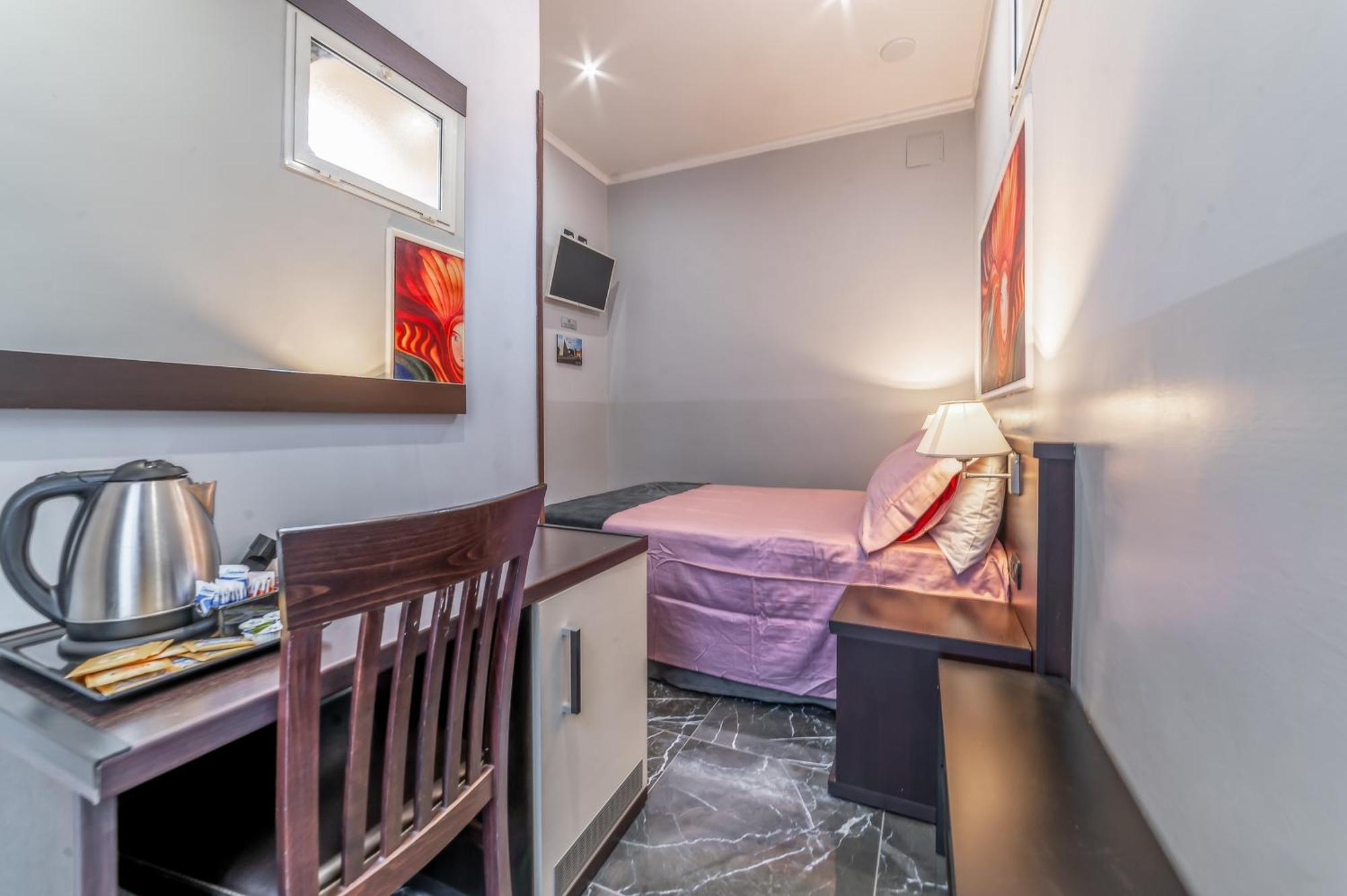 Rome In Love B&B - Termini Train Station Екстер'єр фото